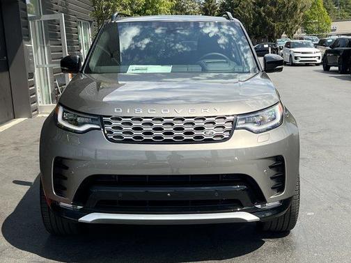 2025 Land Rover Discovery P360 Metropolitan Edition