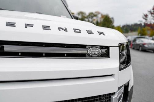 2025 Land Rover Defender P300