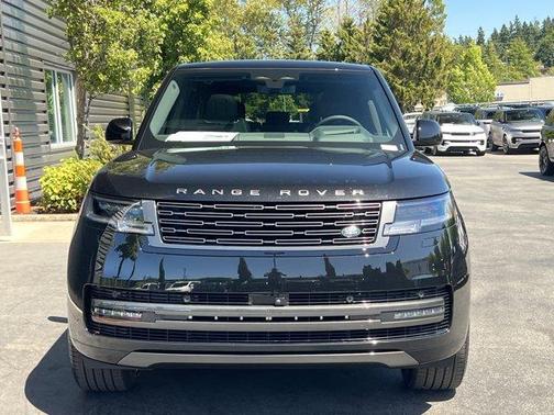 2025 Land Rover Range Rover P400 SE 7 Seat