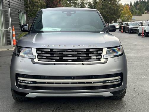 2025 Land Rover Range Rover P400 SE 7 Seat