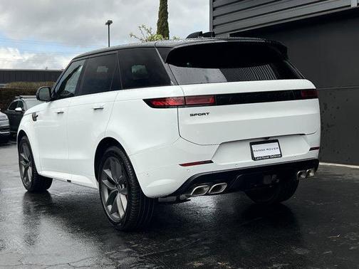 2025 Land Rover Range Rover Sport P530 Dynamic SE