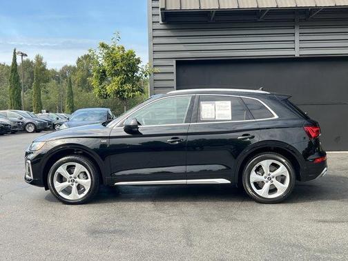 2022 Audi Q5 45 S line Premium Plus