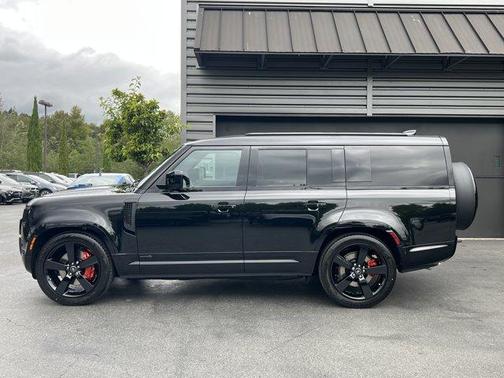 2025 Land Rover Defender P400 X