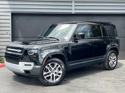 2025 Land Rover Defender P300