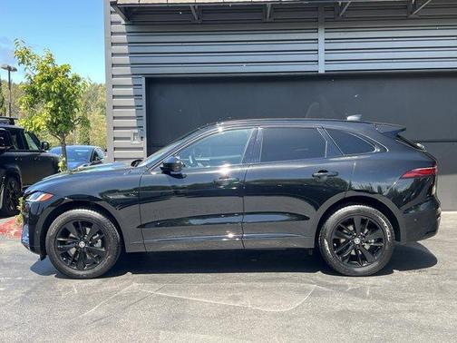 2024 Jaguar F-PACE P250 R-Dynamic S