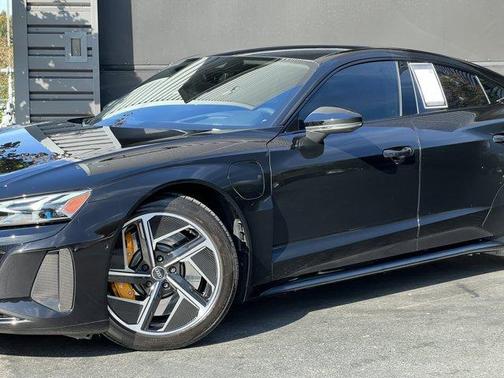 2024 Audi RS e-tron GT Base