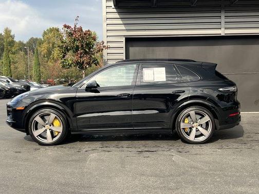 2021 Porsche Cayenne Turbo
