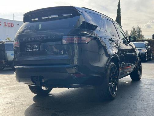 2025 Land Rover Discovery P360 Dynamic SE