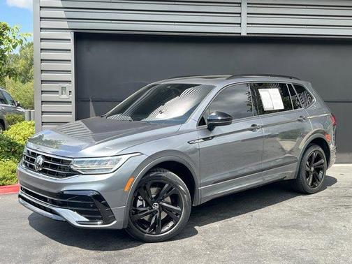 2023 Volkswagen Tiguan 2.0T SE R-Line Black