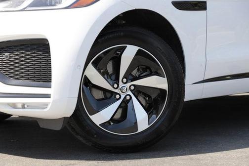 Ostuni Pearl White 2026 Jaguar F-PACE P250 R-Dynamic S