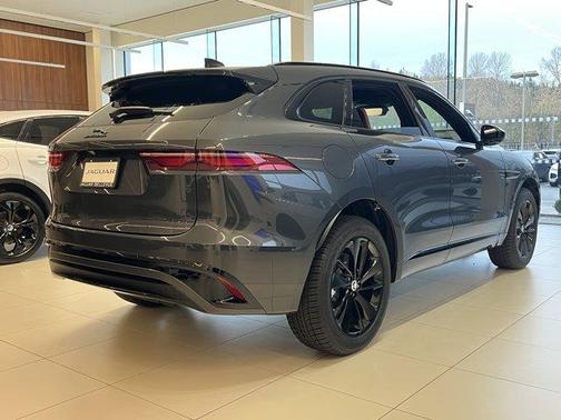 2025 Jaguar F-PACE P250 R-Dynamic S