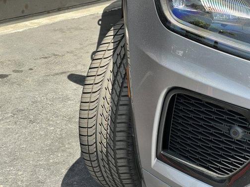 2024 Jaguar E-PACE P250 R-Dynamic SE