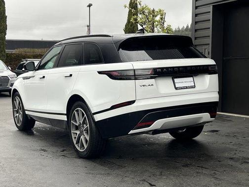 2026 Land Rover Range Rover Velar Dynamic SE