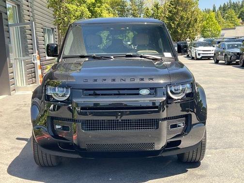 2025 Land Rover Defender P400 X
