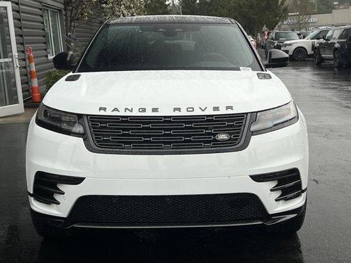 2026 Land Rover Range Rover Velar Dynamic SE