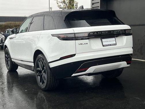 2026 Land Rover Range Rover Velar Dynamic SE