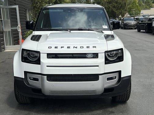 2025 Land Rover Defender P300