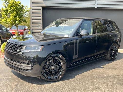 2025 Land Rover Range Rover P400 SE 7 Seat