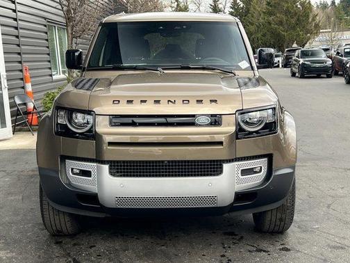 2025 Land Rover Defender P300