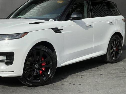 2025 Land Rover Range Rover Sport P460 Dynamic SE