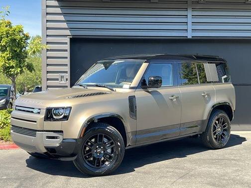 2025 Land Rover Defender P400 X-Dynamic SE