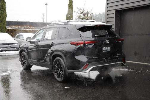 2025 Toyota Highlander XSE