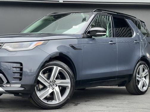 2025 Land Rover Discovery P360 Metropolitan Edition