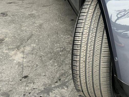 2025 Land Rover Discovery P360 Metropolitan Edition