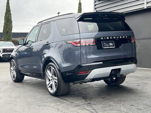 2025 Land Rover Discovery P360 Metropolitan Edition