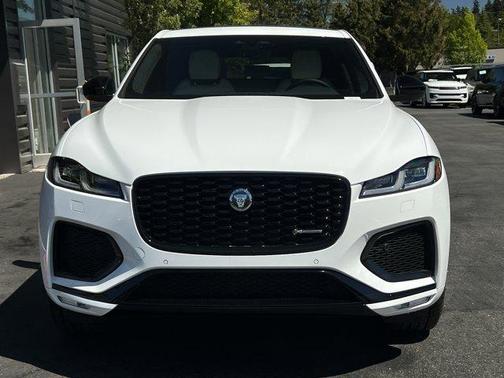 2025 Jaguar F-PACE P250 R-Dynamic S