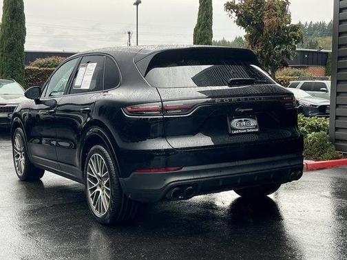 2022 Porsche Cayenne Platinum Edition