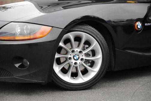 Jet Black 2004 BMW Z4 2.5i Roadster