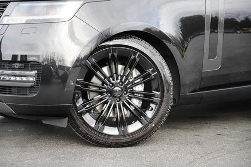 2026 Land Rover Range Rover P400 SE