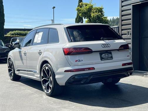 2023 Audi Q7 55 Prestige