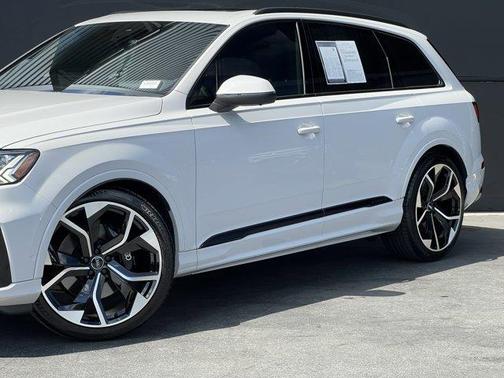 2023 Audi Q7 55 Prestige