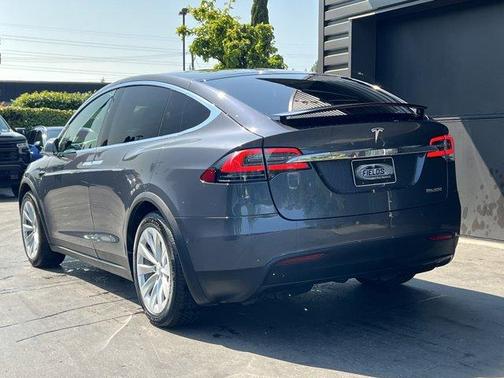 2019 Tesla Model X Performance
