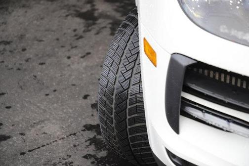 2020 Porsche Macan S