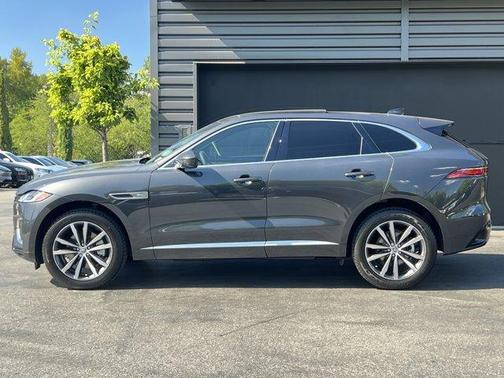 2025 Jaguar F-PACE P250 R-Dynamic S