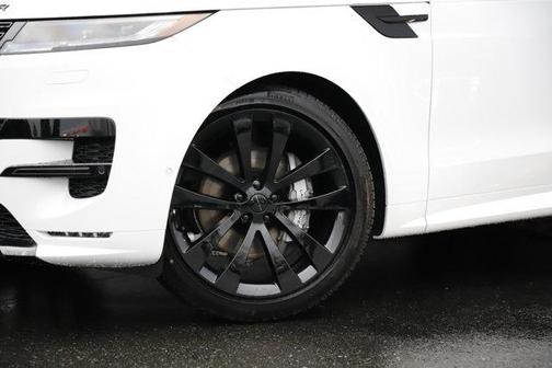 2026 Land Rover Range Rover Sport 5.0 Supercharged Dynamic