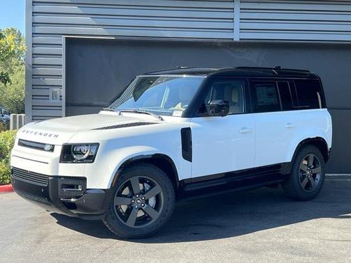 2025 Land Rover Defender P400 X-Dynamic SE