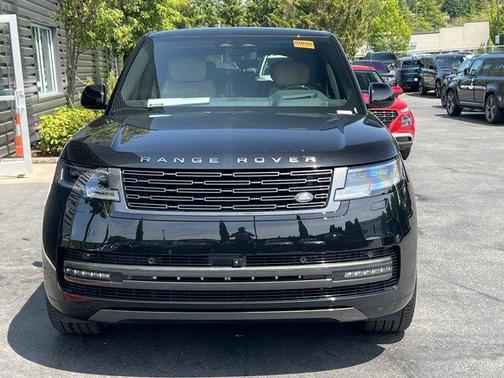 2025 Land Rover Range Rover P550e Autobiography