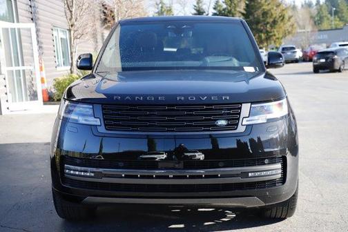 2025 Land Rover Range Rover P400 SE