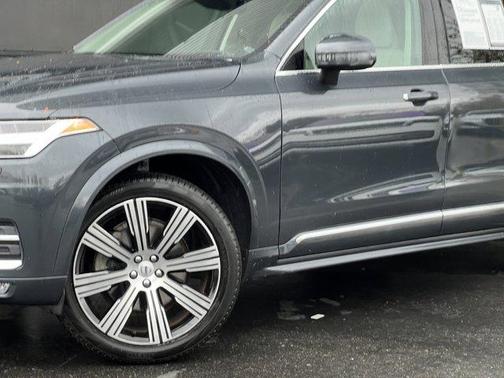 2022 Volvo XC90 T6 Inscription 7 Passenger
