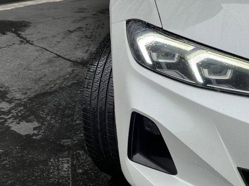 2023 BMW 330 i xDrive