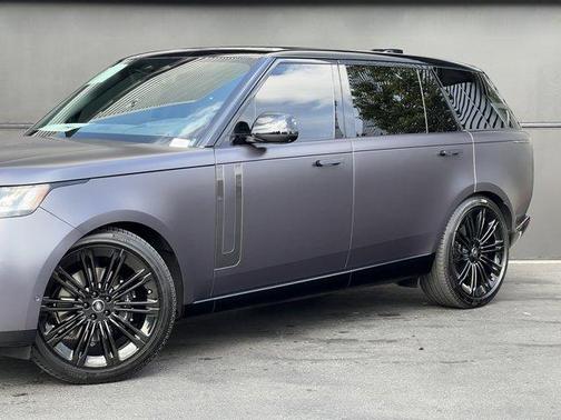 2025 Land Rover Range Rover P400 SE 7 Seat