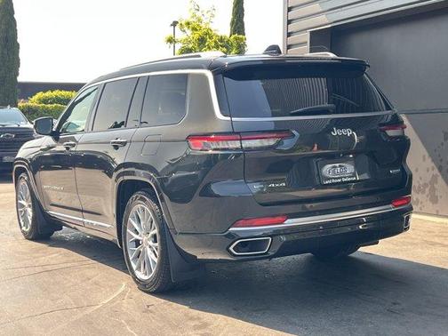 2022 Jeep Grand Cherokee L Summit