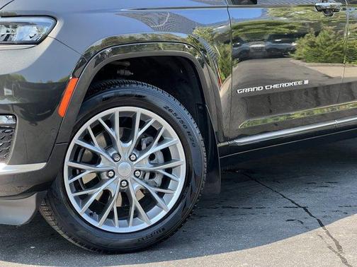 2022 Jeep Grand Cherokee L Summit
