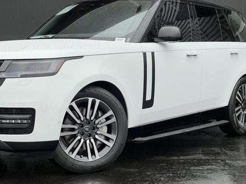 2025 Land Rover Range Rover P530 SE