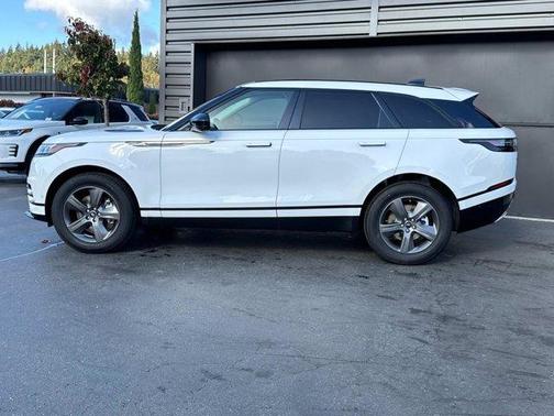 2025 Land Rover Range Rover Velar P250 Dynamic SE
