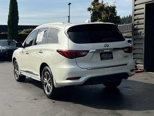 2016 INFINITI QX60 Base
